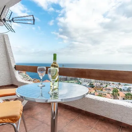 Live Oceania Apartment